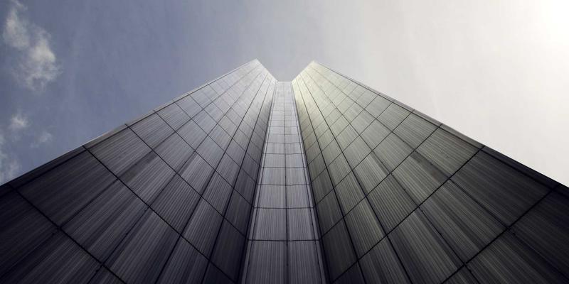 多巴胺穿搭的神经科学：用色彩心理学打造你的情绪衣橱，让时尚成为生活美学与情绪管理工具