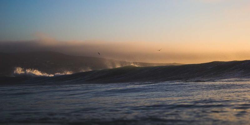 数字游民时尚图鉴:移动办公与全球旅居的穿搭及装备好物分享